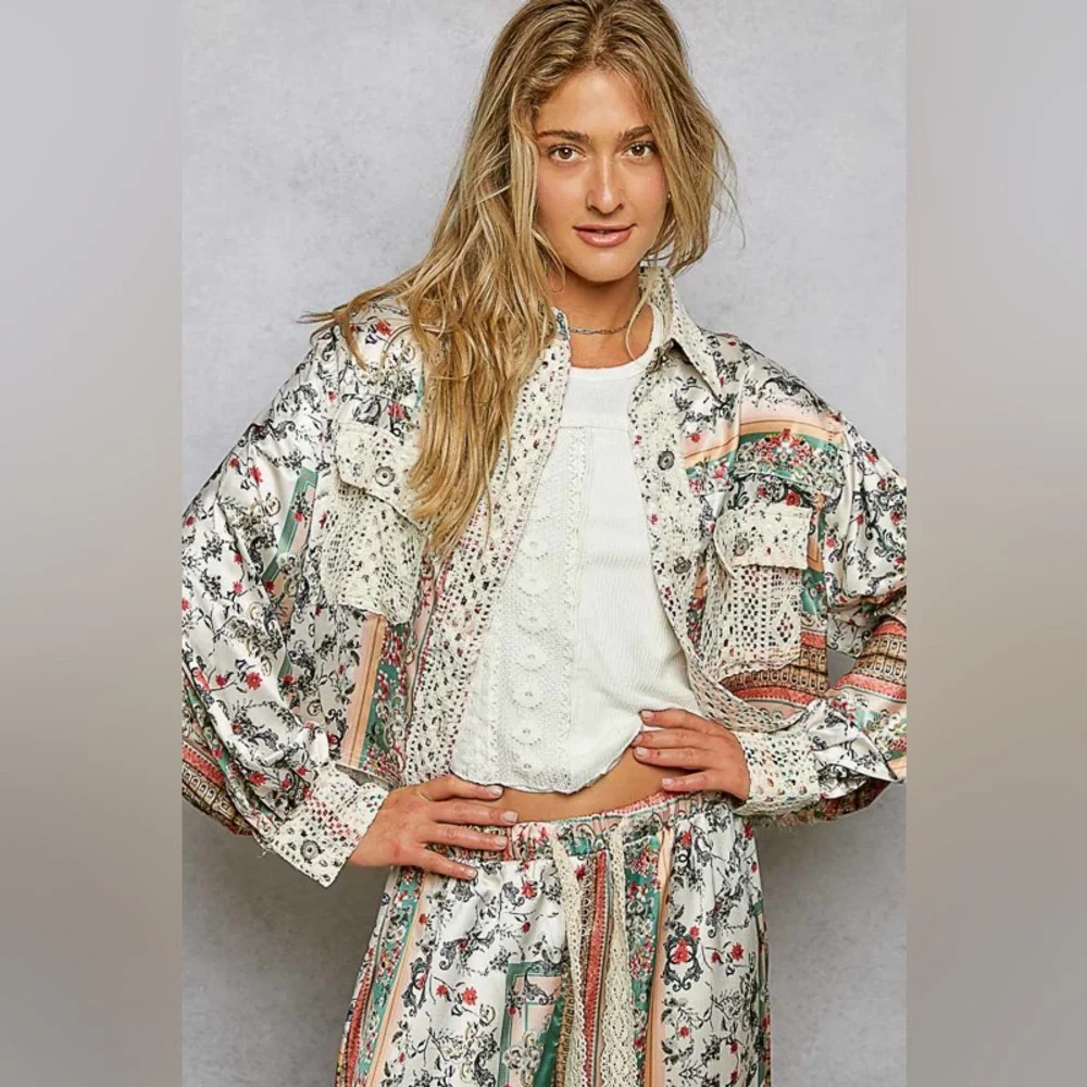 POL Floral Women's jogger and jacket set medium jade green off-white, peach NWOT - Picture 2 of 3